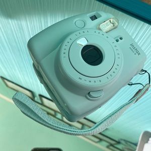 Instax Mini 9 ice blue camera